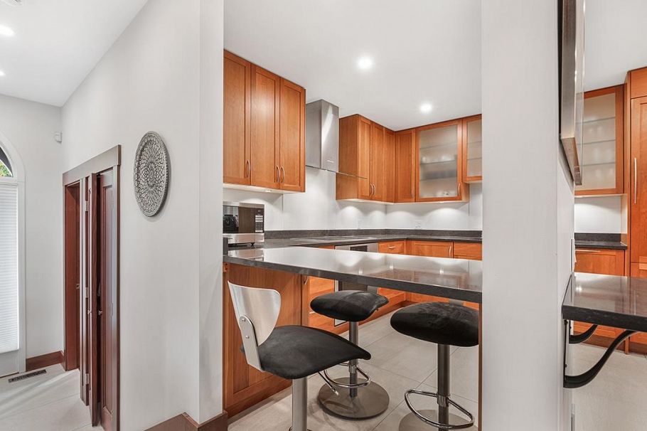 1080 Maple Street Vancouver, BC - 11