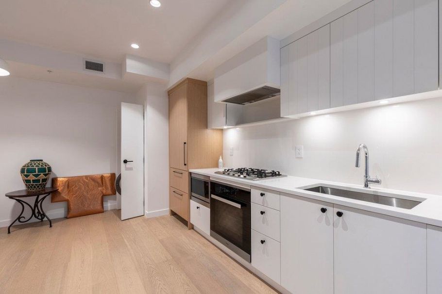24 94 W King Edward Avenue Vancouver, BC - 11
