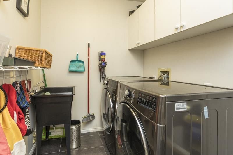 687 Seymour Boulevard North Vancouver, BC - 32