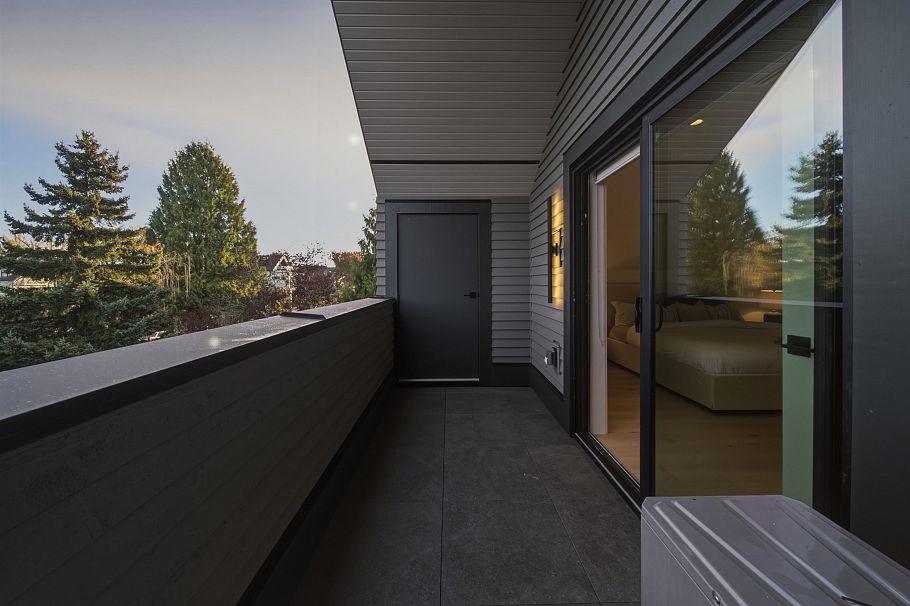 1 266 E 38 Avenue Vancouver, BC - 21
