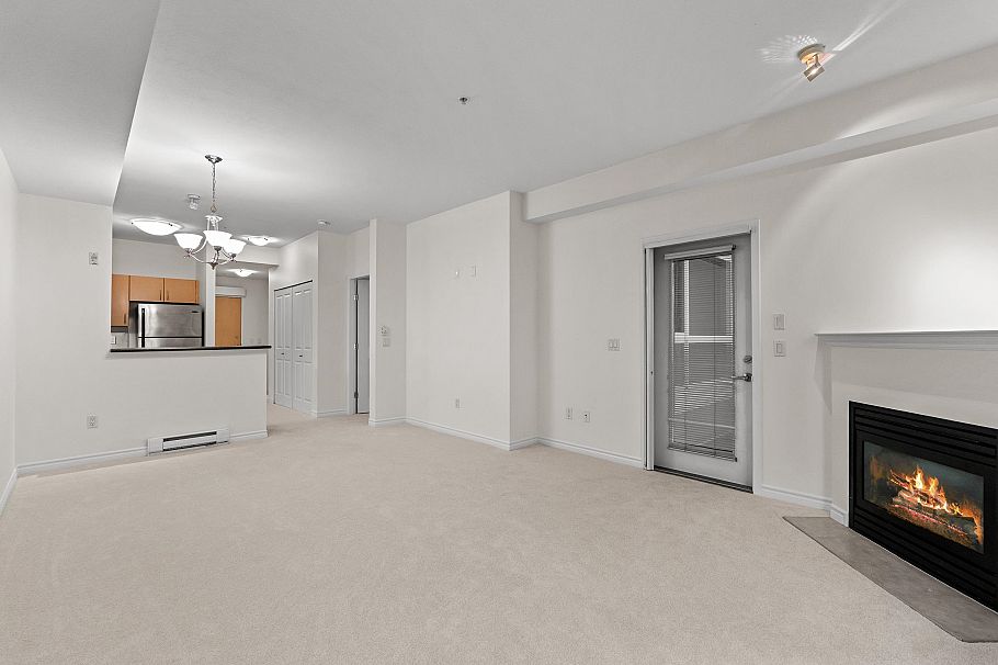 208 3151 Connaught Crescent North Vancouver, BC - 14