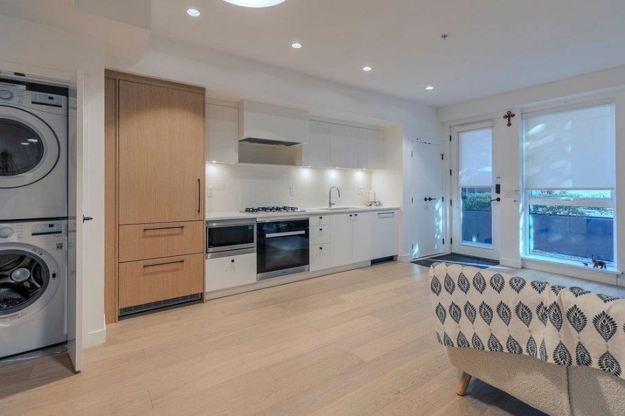 24 94 W King Edward Avenue Vancouver, BC - 16