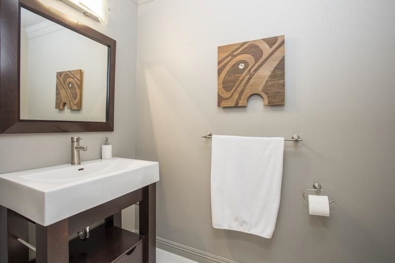 687 Seymour Boulevard North Vancouver, BC - 17