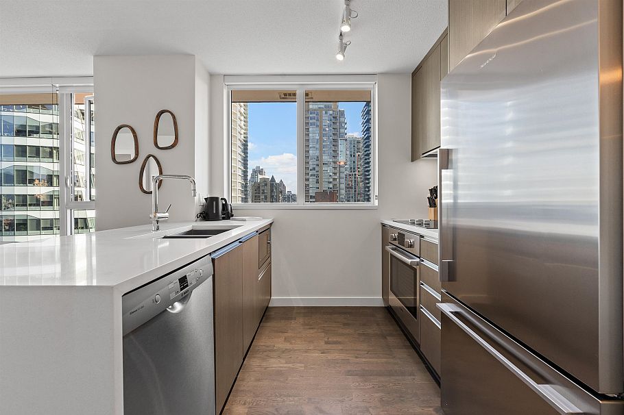 1203 1009 Harwood Street Vancouver, BC - 11