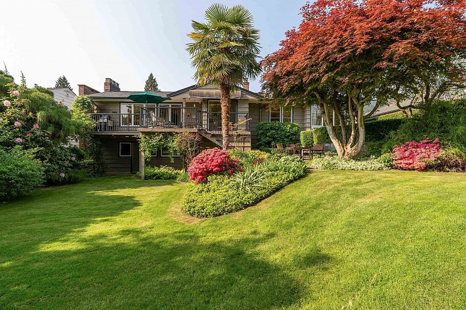 915 Wentworth Avenue North Vancouver, BC - 36
