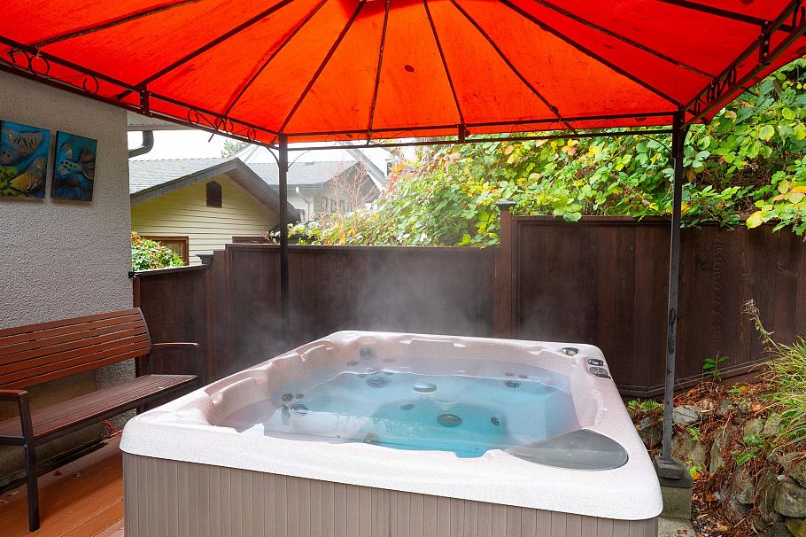 1912 Cliffwood Road North Vancouver, BC - 24