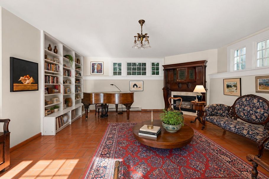 3296 Granville Street Vancouver, BC - 21