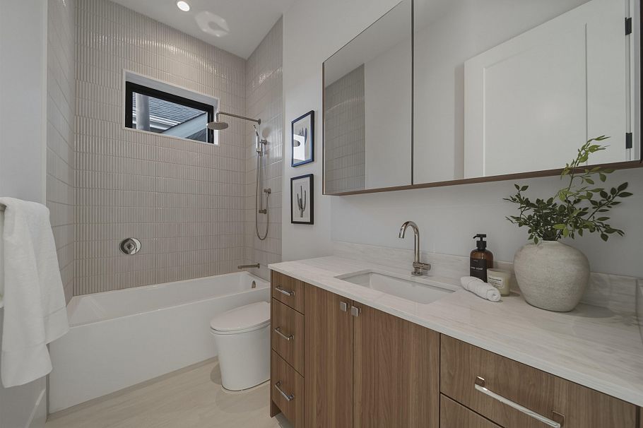 2 266 E 38 Avenue Vancouver, BC - 21