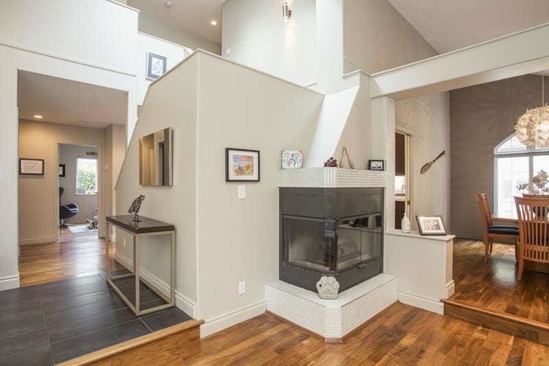 687 Seymour Boulevard North Vancouver, BC - 2