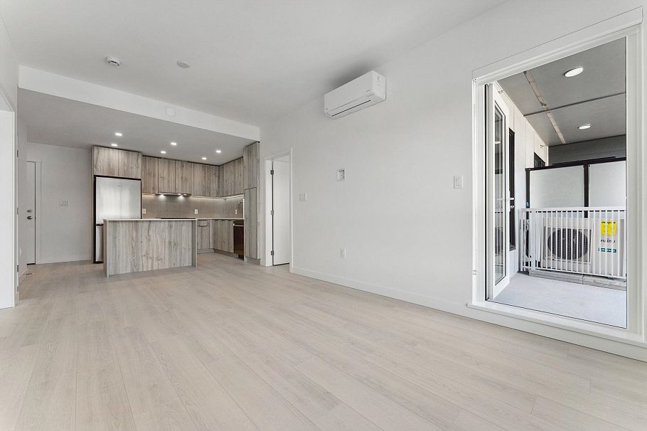 619 3594 Malsum Drive North Vancouver, BC - 15