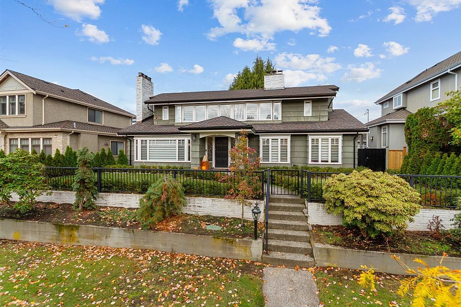 1195 W 50th Avenue Vancouver, BC - 1