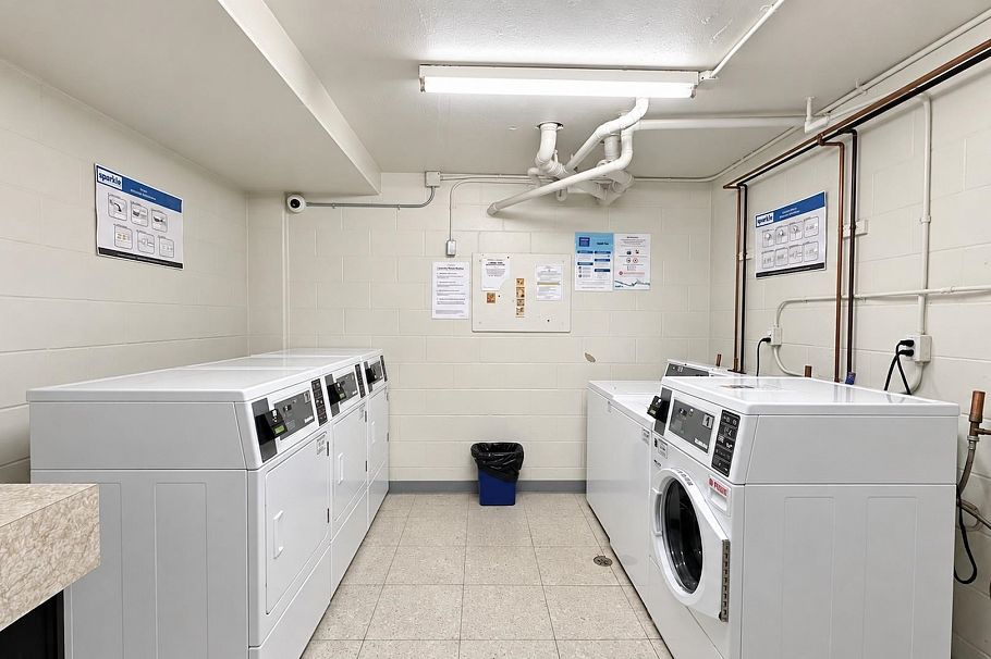 110 2033 W 7th Avenue Vancouver, BC - 26