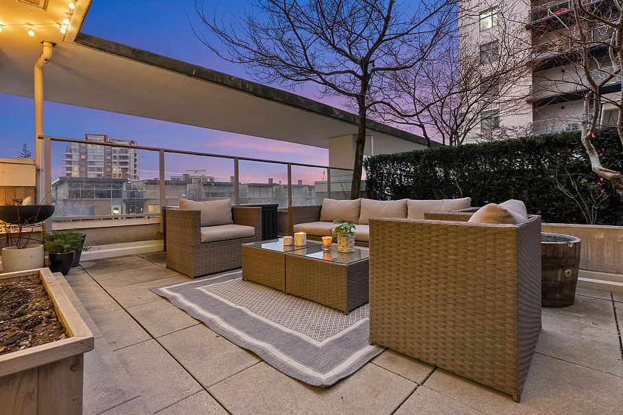 306 158 W 13th Street North Vancouver, BC - 27