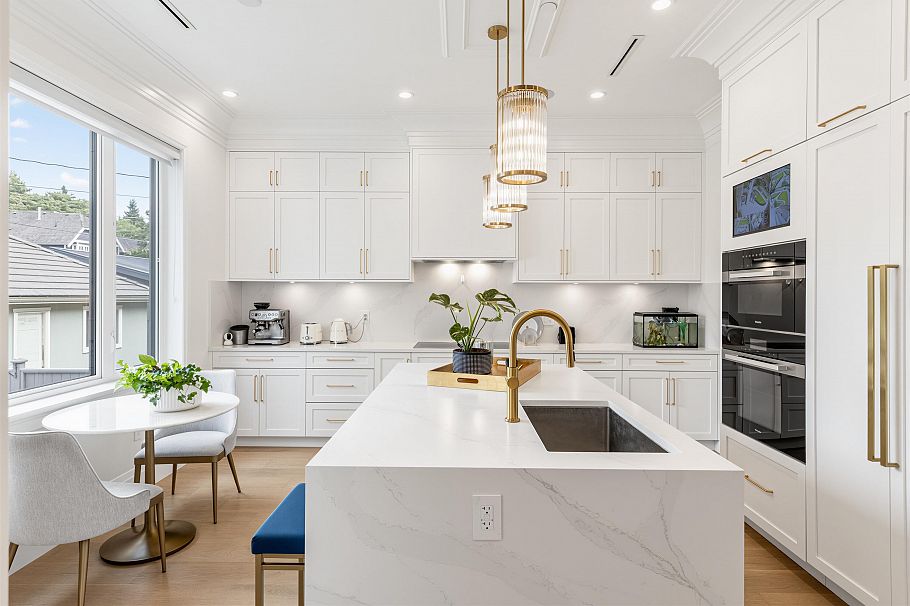 2755 W 38th Avenue Vancouver, BC - 13