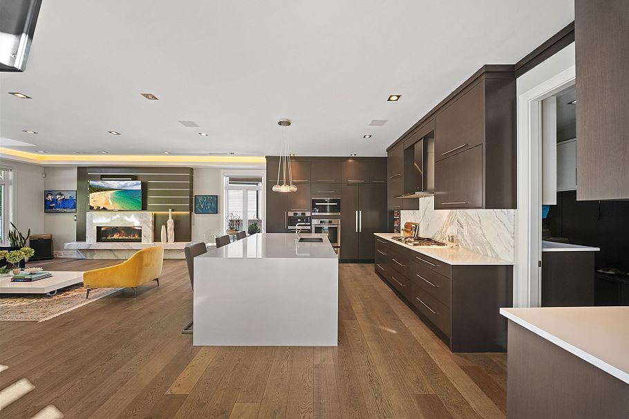 966 Beaumont Drive North Vancouver, BC - 9