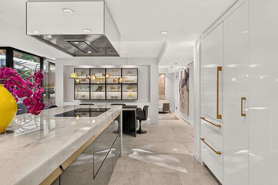 320 4900 Cartier Street Vancouver, BC - 6