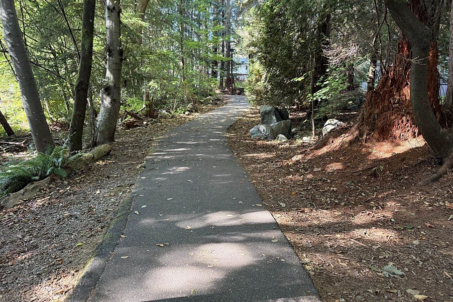 3938 Indian River Drive North Vancouver, BC - 38