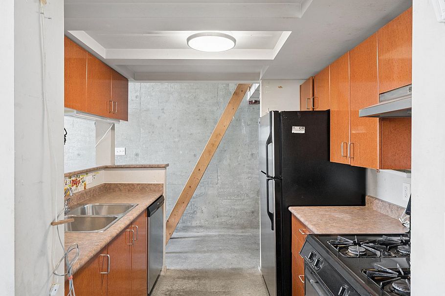 222 2001 Wall Street Vancouver, BC - 15