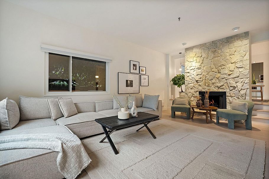 2221 Bowser Avenue North Vancouver, BC - 11