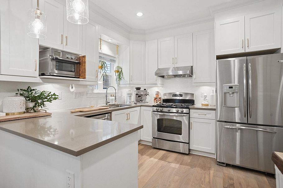 1475 E 20th Avenue Vancouver, BC - 15