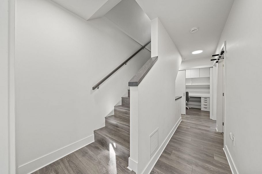 5552 Oak Street Vancouver, BC - 22