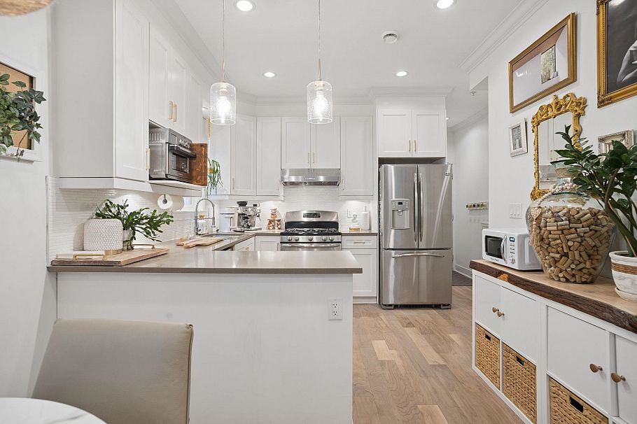 1475 E 20th Avenue Vancouver, BC - 14