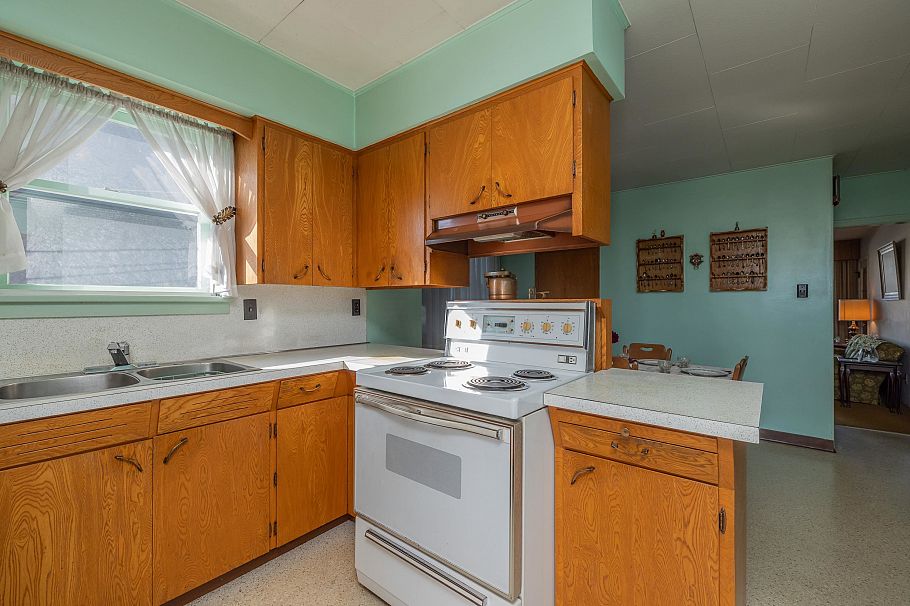 3368 Parker Street Vancouver, BC - 14
