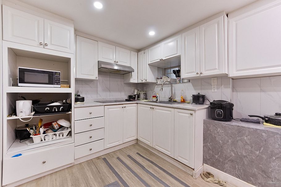6187 Arlington Street Vancouver, BC - 28