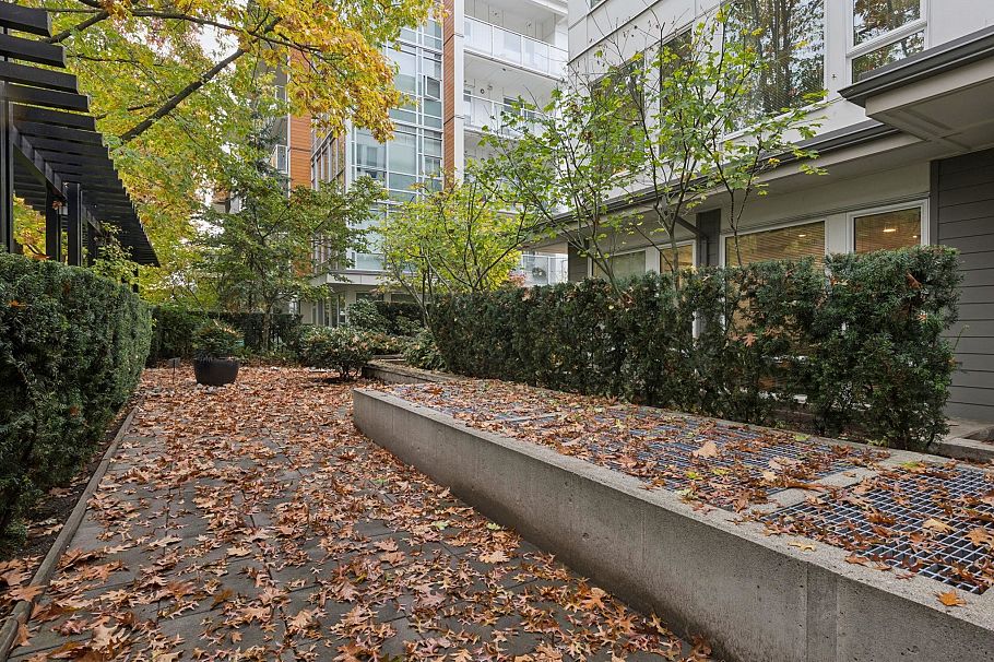 113 277 W 1st Street North Vancouver, BC - 21