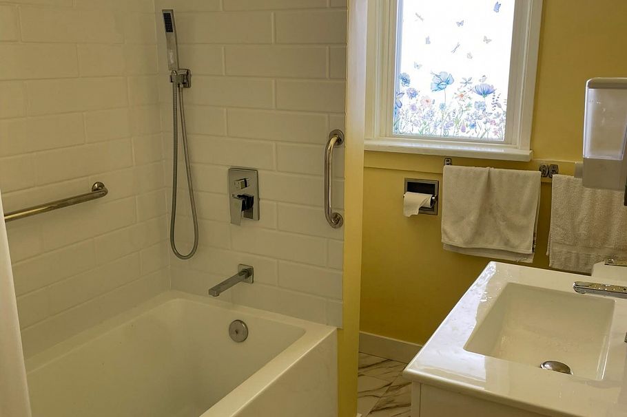820 E 31st Avenue Vancouver, BC - 9