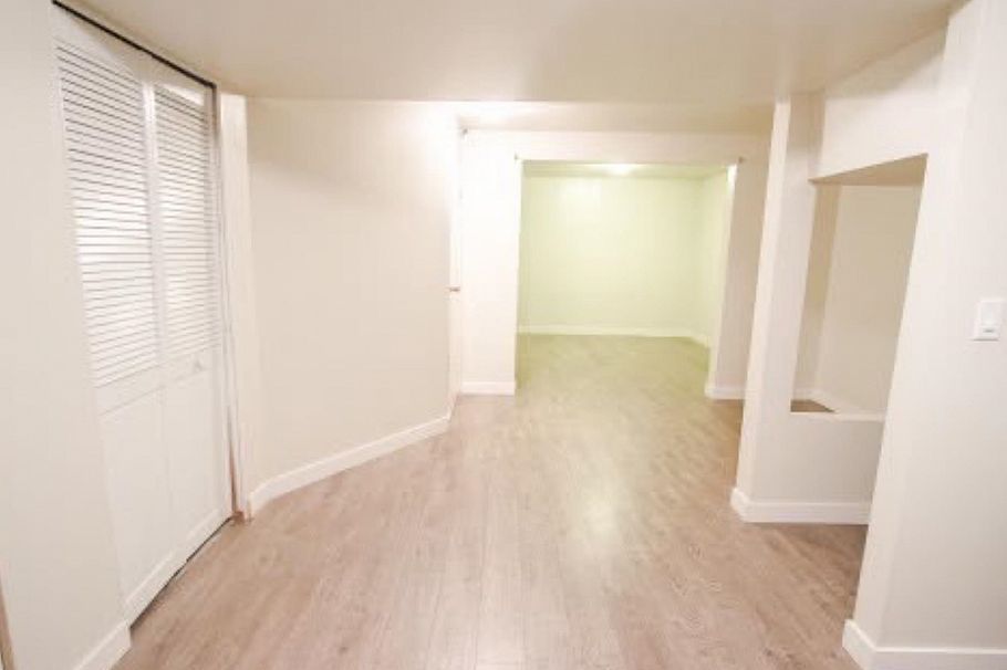 65 1930 Cedar Village Crescent North Vancouver, BC - 20