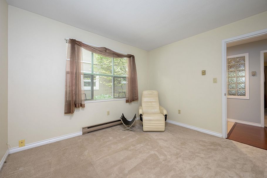 12 229 E 8th Street North Vancouver, BC - 22