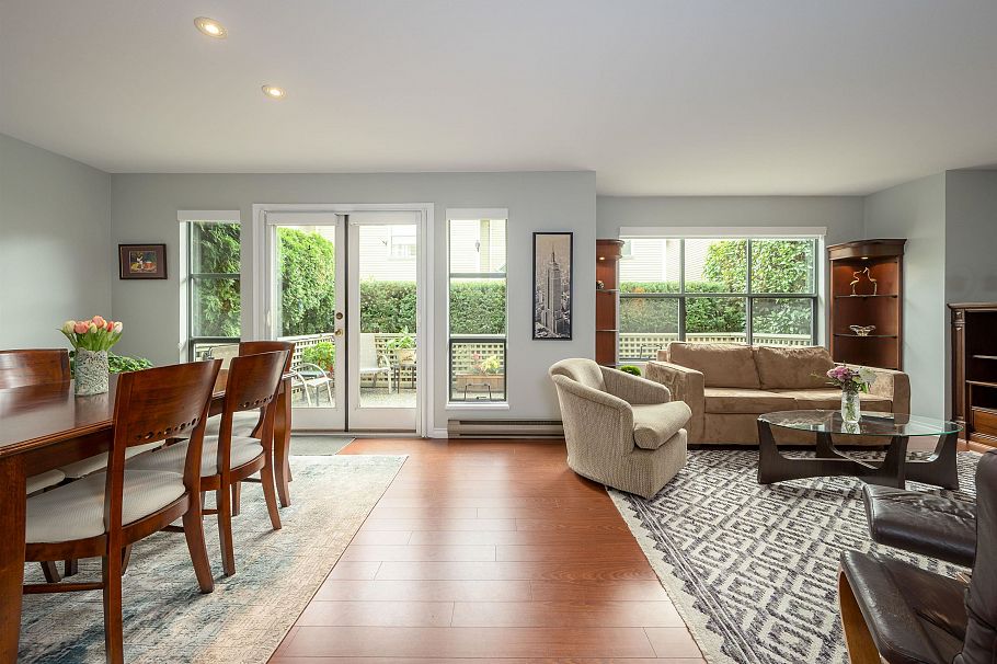12 229 E 8th Street North Vancouver, BC - 2