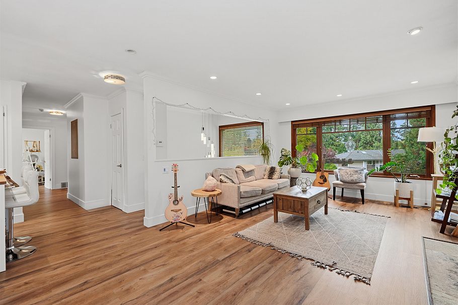 444 Evergreen Place North Vancouver, BC - 15