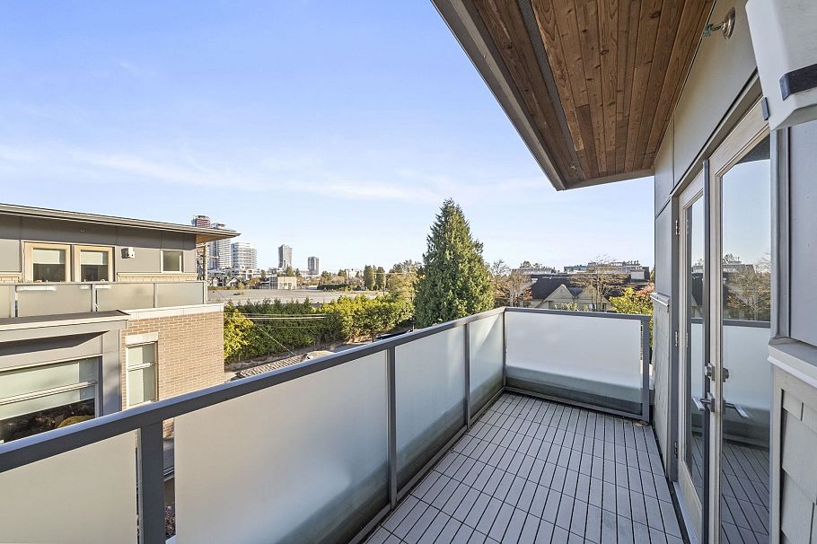 5552 Oak Street Vancouver, BC - 28