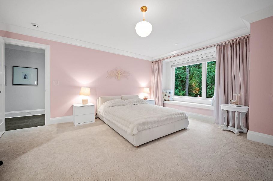 433 E Queens Road North Vancouver, BC - 23
