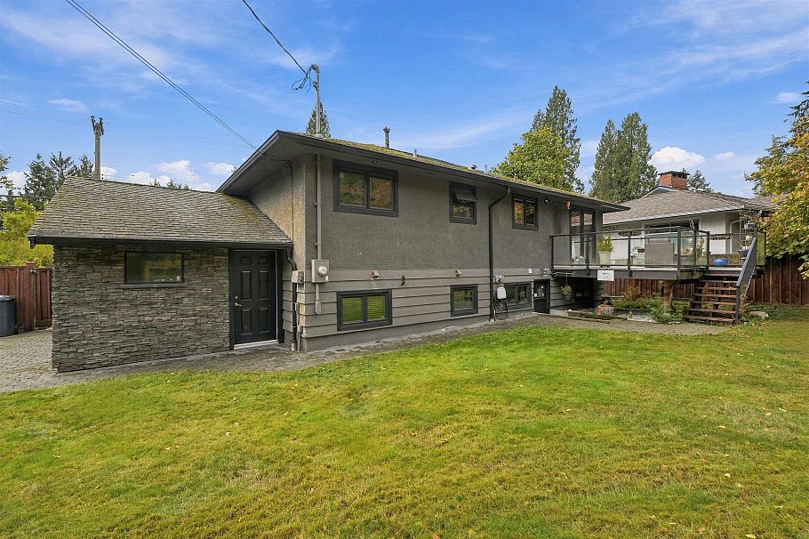 444 Evergreen Place North Vancouver, BC - 34