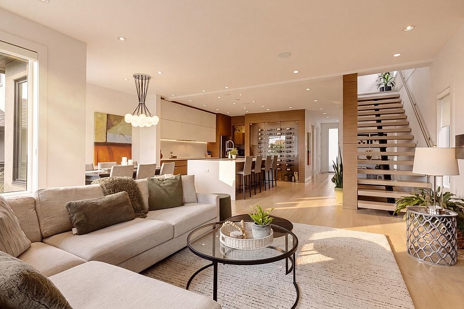 351 W 28th Street North Vancouver, BC - 6