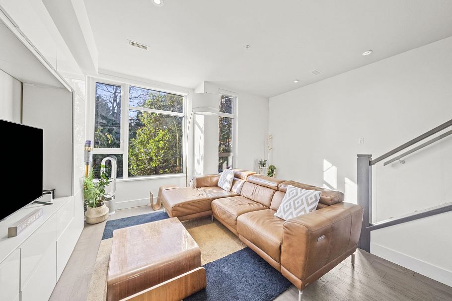 5552 Oak Street Vancouver, BC - 14