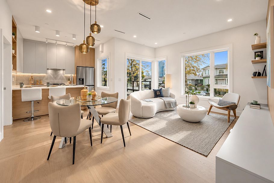 1 3391 Price Street Vancouver, BC - 3