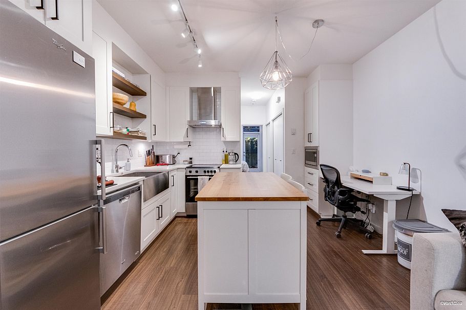 59 433 Seymour River Place North Vancouver, BC - 12