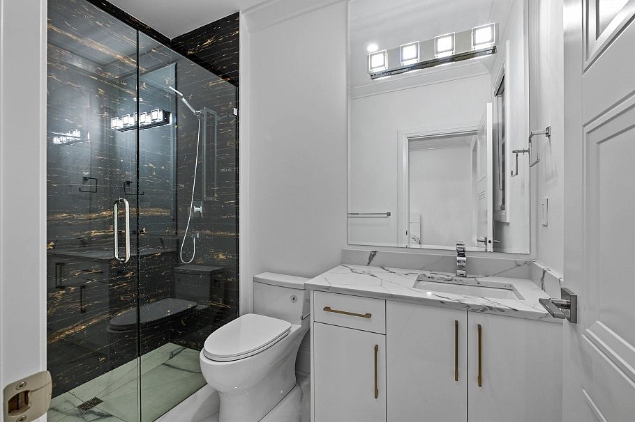 3560 Highland Boulevard North Vancouver, BC - 24