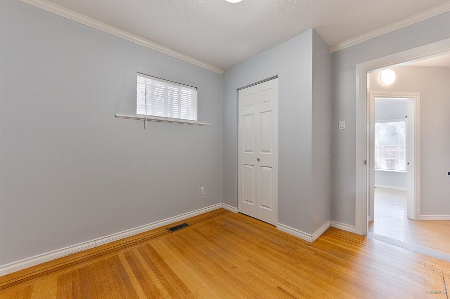 6187 Arlington Street Vancouver, BC - 26