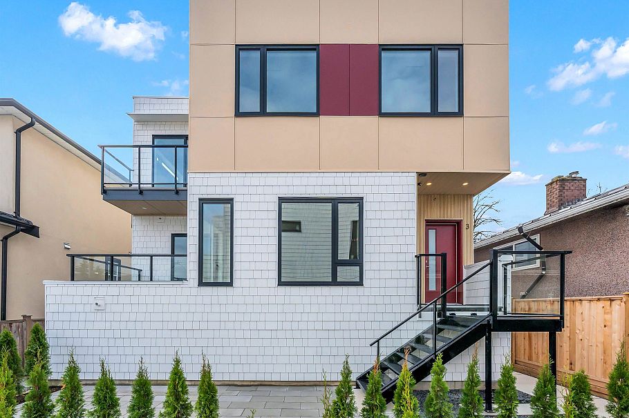 3 3391 Price Street Vancouver, BC - 18