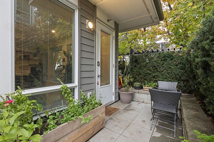113 277 W 1st Street North Vancouver, BC - 17