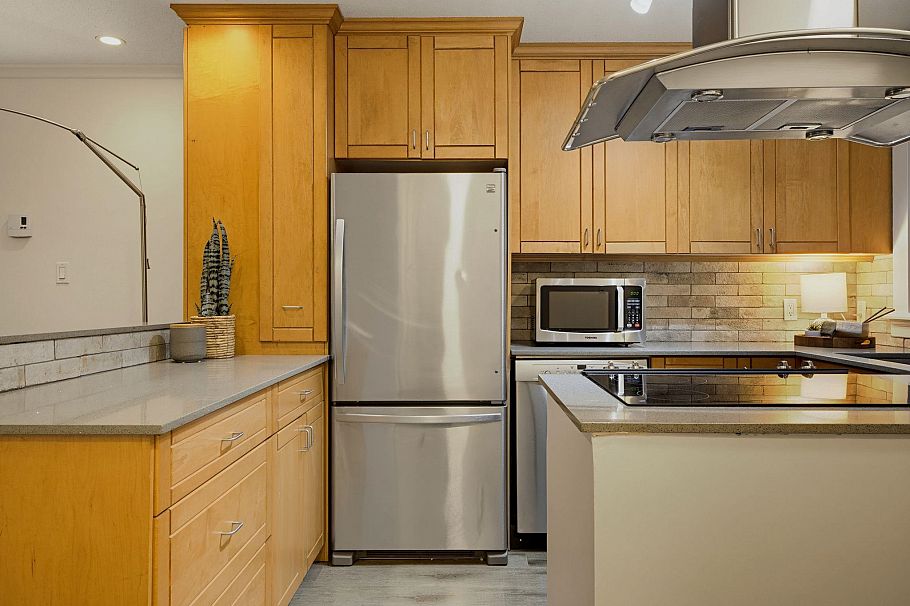 203 1350 Comox Street Vancouver, BC - 10