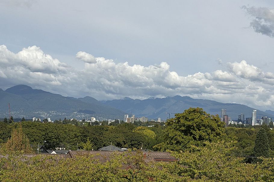 3311 Quesnel Drive Vancouver, BC - 2
