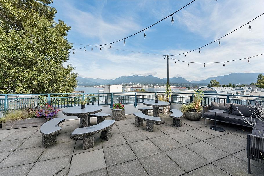 222 2001 Wall Street Vancouver, BC - 22