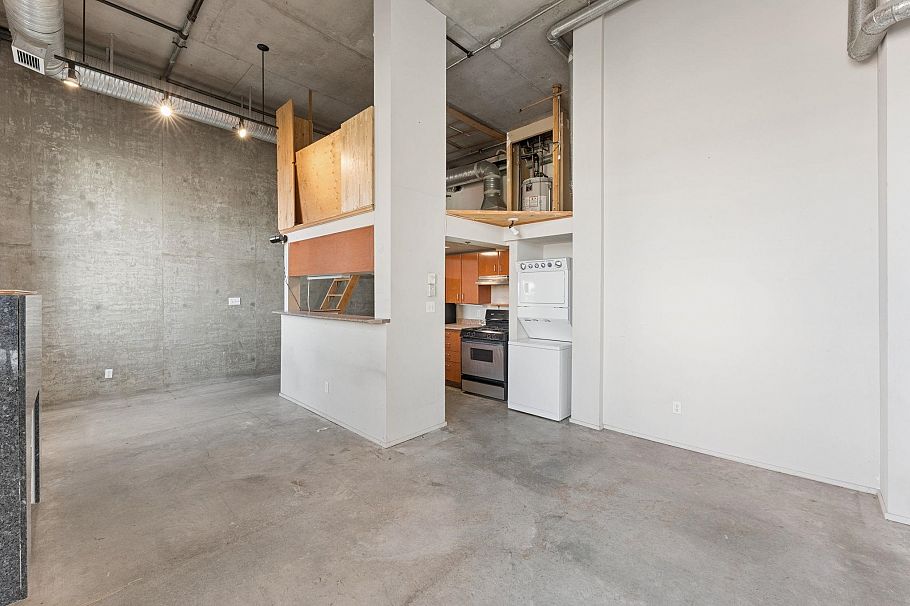 222 2001 Wall Street Vancouver, BC - 10