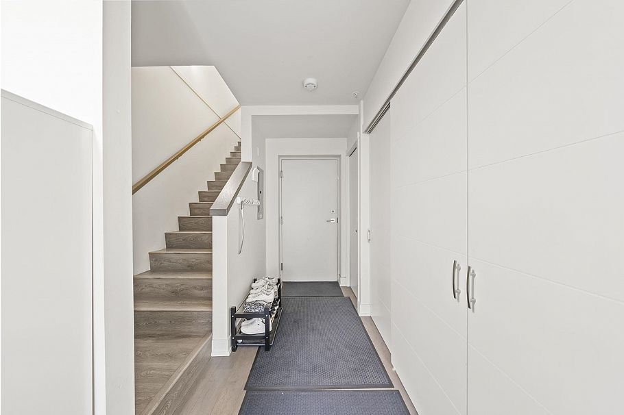 5552 Oak Street Vancouver, BC - 4